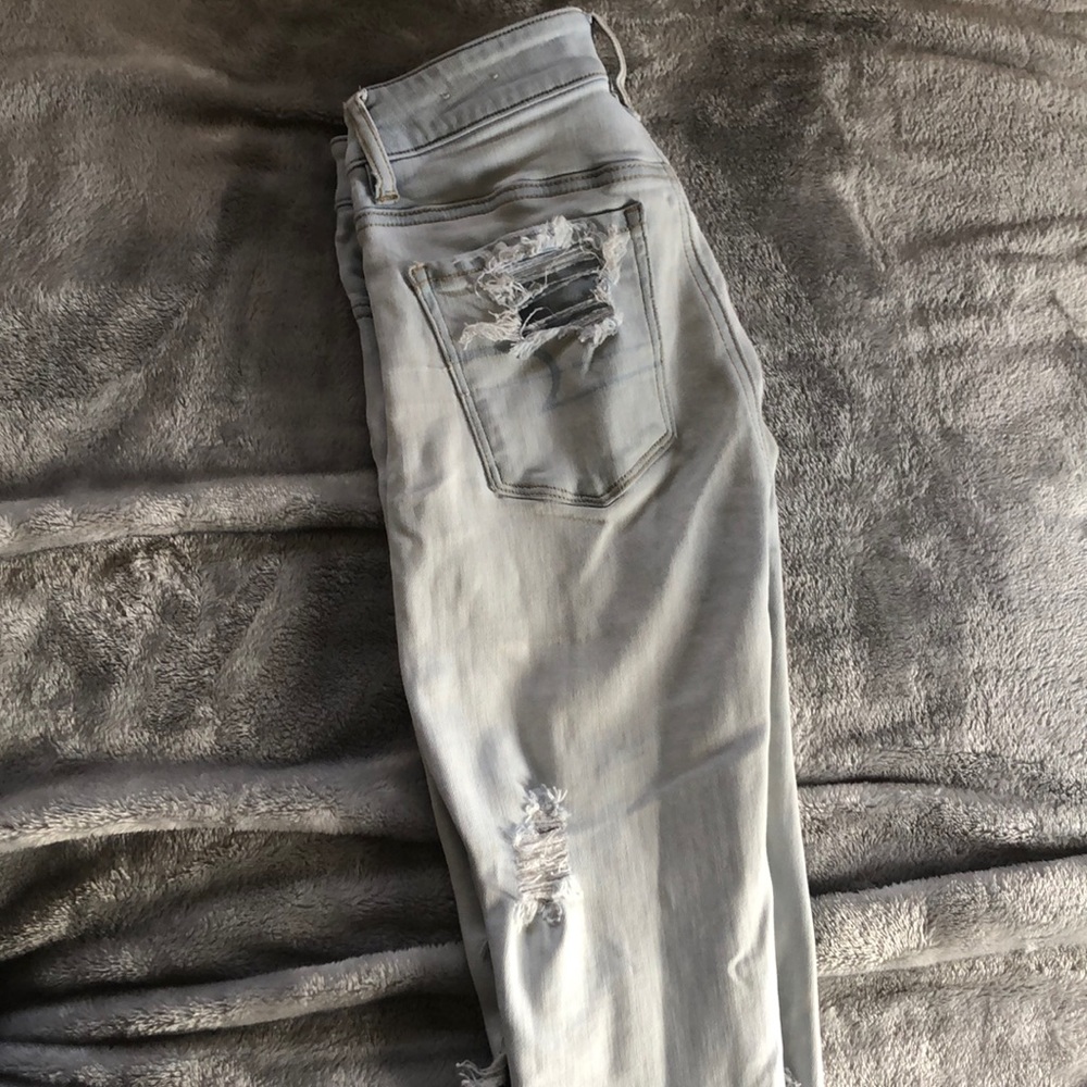 AMERICAN EAGLE- Light wash ripped jeans - Picture 4 of 5
